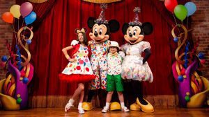 Meet Mickey Mouse & Minnie Mouse at Town Square Theater